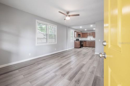 1806 Comanche Ave, Tampa FL  33610-8224 exterior