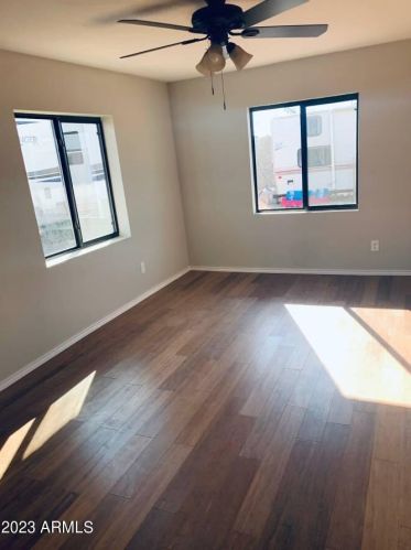 5615 Central Ave, Phoenix AZ  85040-3070 exterior