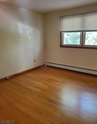 19 Mary Ave, West Paterson NJ  07424-2816 exterior