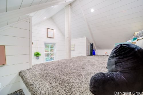 1626 Orshal Rd, Meskegon MI 49445-8804 exterior