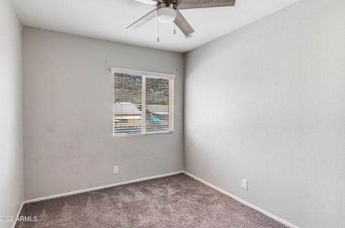 8839 12 Pl, Phoenix AZ 85020-3017 exterior