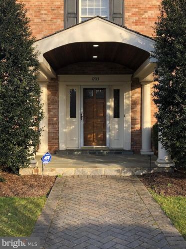 1203 Potomac School Rd, Mc Lean VA  22101-2326 exterior