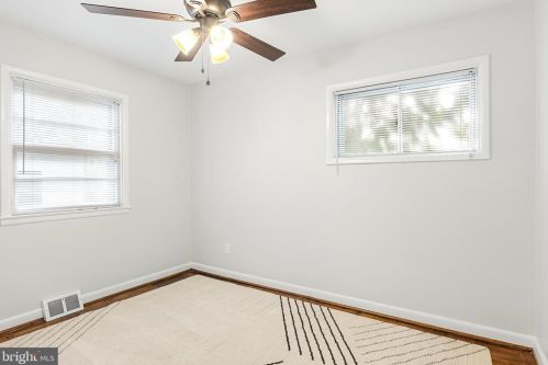 801 Pasadena Dr, Somerdale NJ  08083-1901 exterior