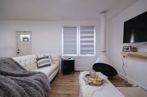 9116 Frankstown Rd, Pittsburgh PA  15235-1433 exterior