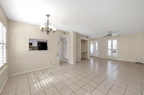 6602 Auburndale St, Austin TX 78723-2703 exterior