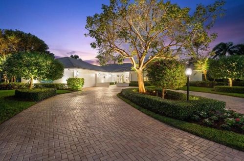 4795 Oak Cir, Boynton Beach, FL 33436-5922