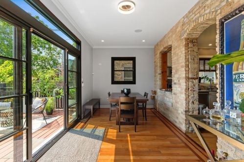 1819 Whipple St, Chicago IL  60647-5005 exterior