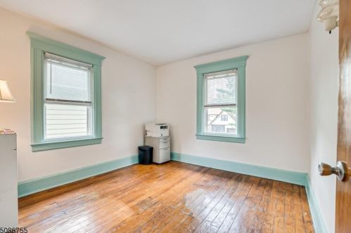 55 Laramie Rd, Plainfield NJ 07060-2951 exterior