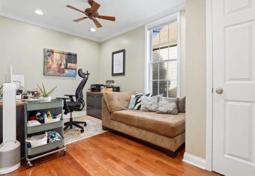 3232 Belle Plaine Ave, Chicago IL 60618-2338 exterior