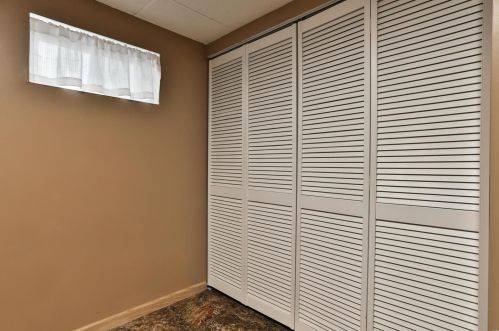 5321 Staely Ave, Saint Louis MO 63123-3652 exterior