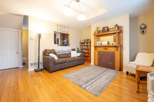 1308 Eleanor St, Pittsburgh PA  15203-2719 exterior