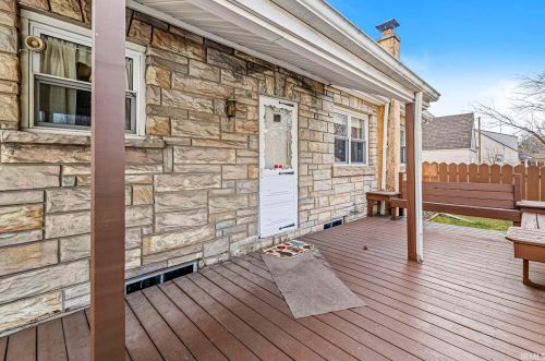 2116 Jefferson Blvd, Mishawaka IN 46545-7720 exterior