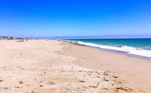 227 Garfield Ave, Oxnard CA  93030-3612 exterior