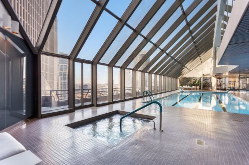 950 Michigan Ave, Chicago IL  60605-2201 exterior