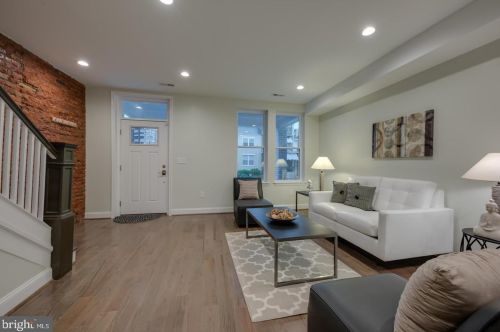 311 Todd Pl, Washington DC  20002-1419 exterior