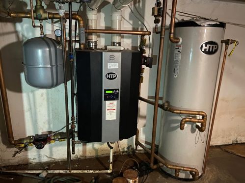 1418 Mitchell St, Milwaukee WI 53204-3242 exterior