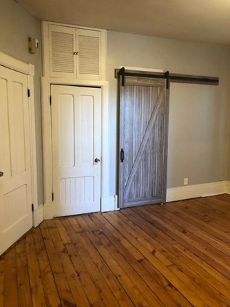 24 Mattoon St, Springfield MA 01105-1715 exterior