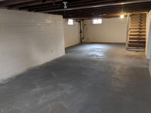 2161 Blodgett St, Meskegon MI 49441-1514 exterior