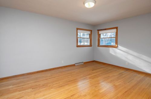 10204 Burleigh St, Milwaukee WI  53222-3304 exterior