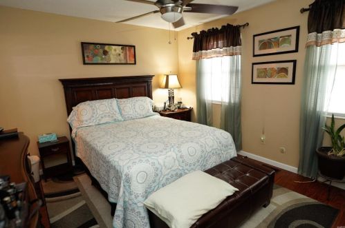 8788 Santa Bella Dr D, Hazelwood MO 63042-2918 exterior