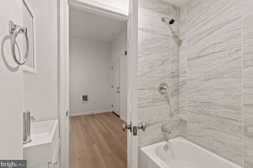 1602 17 St, Philadelphia PA 19132-3930 exterior