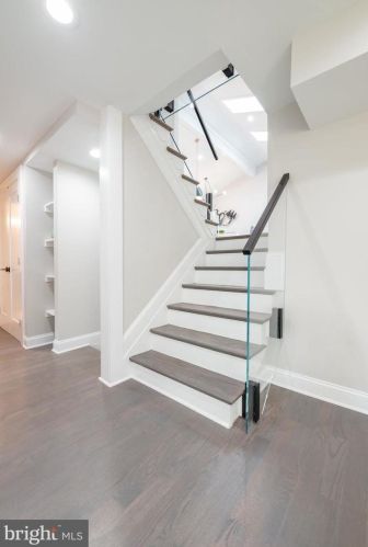 820 Malibu Dr, Silver Spring MD  20901-3648 exterior