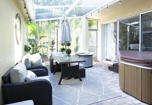 1936 Grand Dr, Fort Pierce FL 34952-7795 exterior