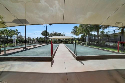 9762 Nickel Ridge Cir, Naples FL 34120-4661 exterior