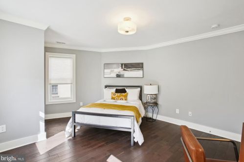 2208 Q St, Washington DC 20001-1955 exterior