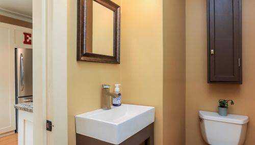 20 Tahanto St, Concord NH 03301-3833 exterior