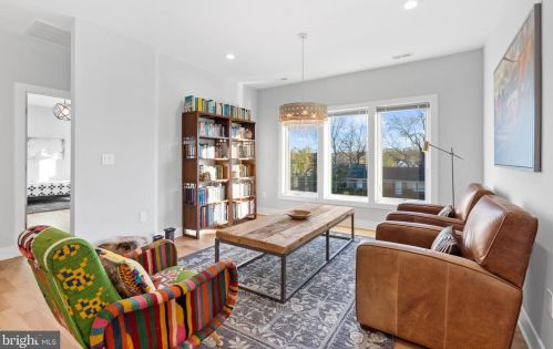 6714 Van Fleet Dr, Mc Lean VA  22101-5140 exterior