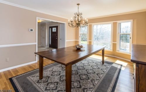 10 Greensview Dr, Scotch Plains NJ 07076-2708 exterior