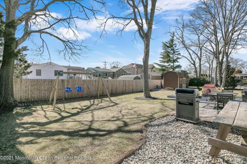 2416 Dwight Ave, Point Pleasant Beach NJ 08742-3705 exterior