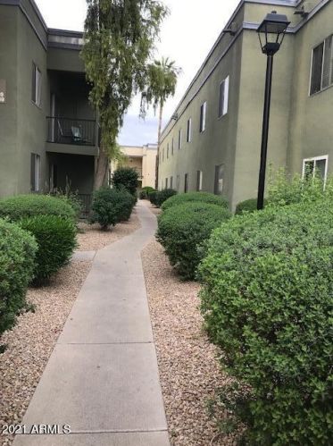 740 Elm St, Phoenix AZ 85013-2416 exterior