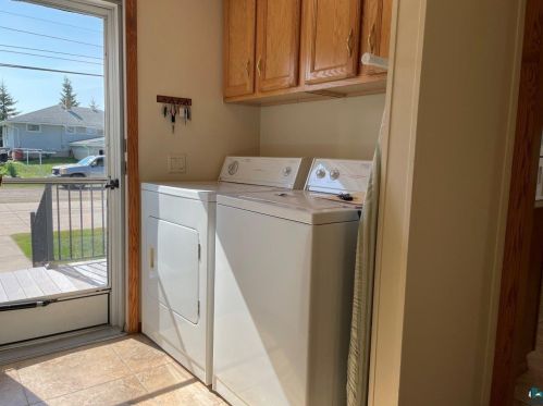 1524 Cp St, Ely MN 55731-1207 exterior