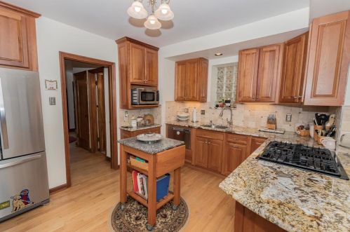 6467 Devonshire Ave, Saint Louis MO 63109-2504 exterior