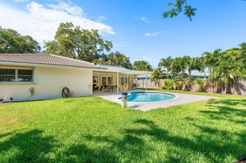 960 20 St, Boca Raton FL 33486-6832 exterior