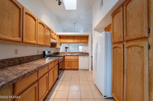 5749 Linden St, Tucson AZ 85719-3549 exterior