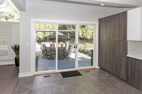 6508 Oakwood Mnr Dr, Bull Valley IL 60012-1196 exterior