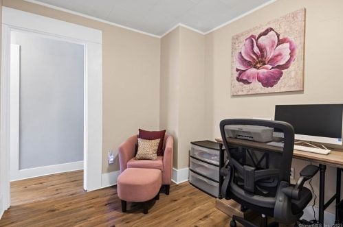 304 Autumn St, Manchester CT  06040-5556 exterior