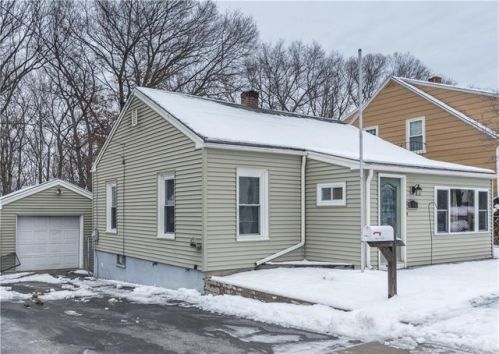 190 Aylsworth Ave, Woonsocket, RI 02895-4810