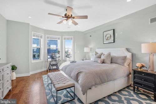 2011 Brown St, Philadelphia PA 19123-2256 exterior