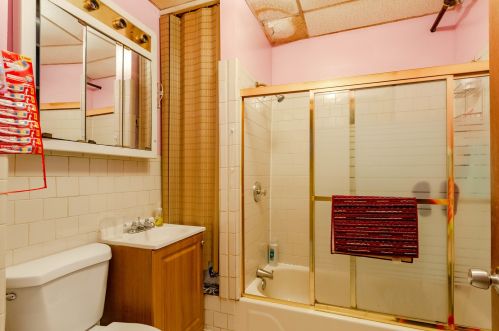 2655 Kedvale Ave, Chicago IL 60623-4324 exterior