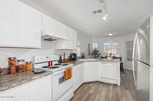 2449 Jasper Dr, Gilbert AZ 85296-4238 exterior