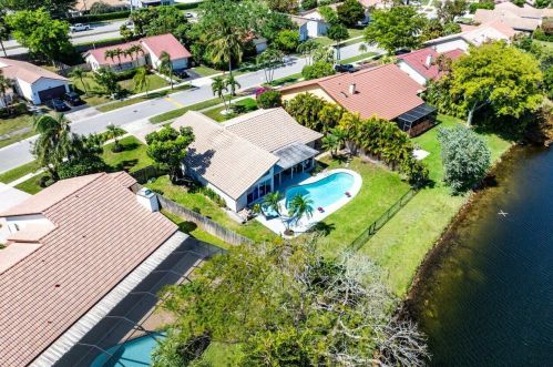 21176 Escondido Way, Boca Raton FL  33433-2505 exterior