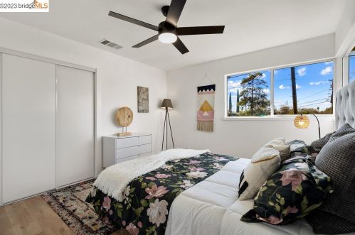 2796 Courtland Dr, Concord CA  94520-4720 exterior