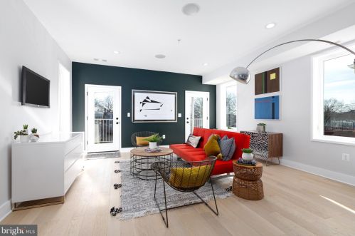 1151 Oates St, Washington, DC 20002-3823