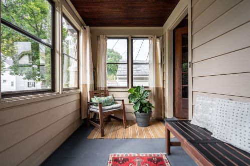 1374 58, Milwaukee WI 53214-5111 exterior