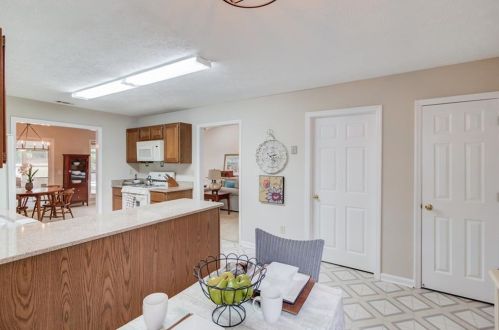 3300 Governors Ct, Duluth GA 30096-3571 exterior