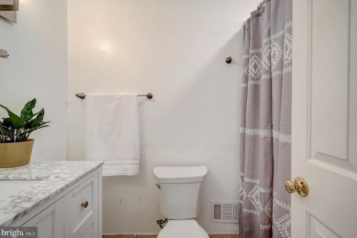 808 29 St, Philadelphia PA 19132-3001 exterior